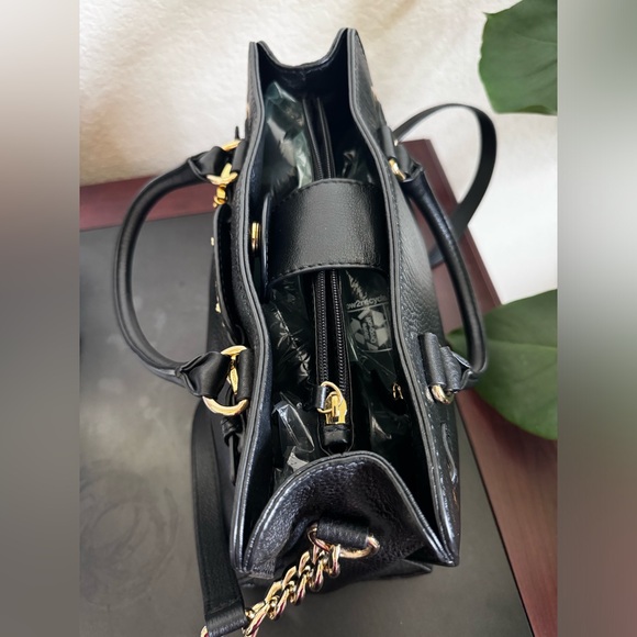 Authentic Michael Kors Leather Bag Gold Harware - Picture 6 of 8